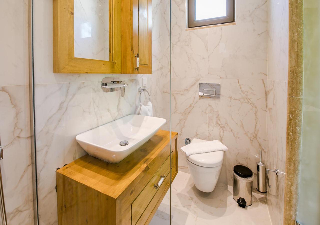 Villa 2 Sleeps 4 Isolated Honeymoon-Villa Sardunya Kaş Exteriér fotografie